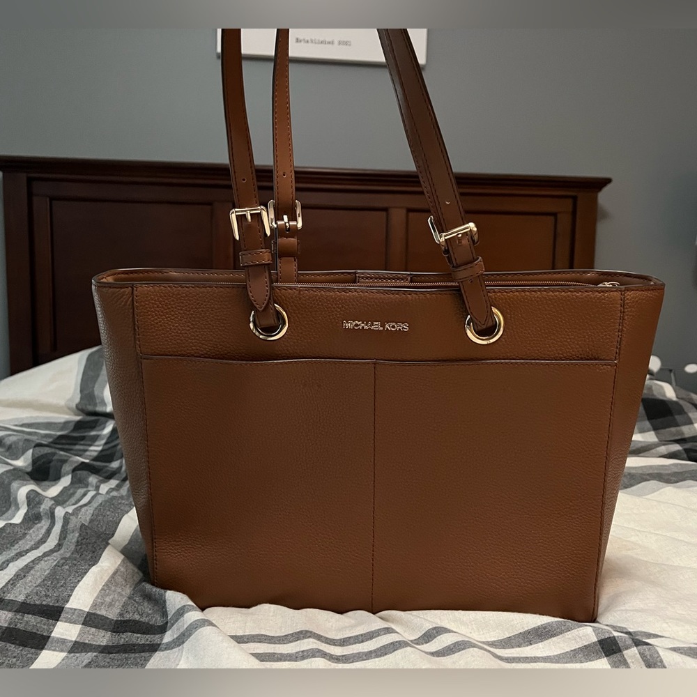 Brown Michael Kors tote